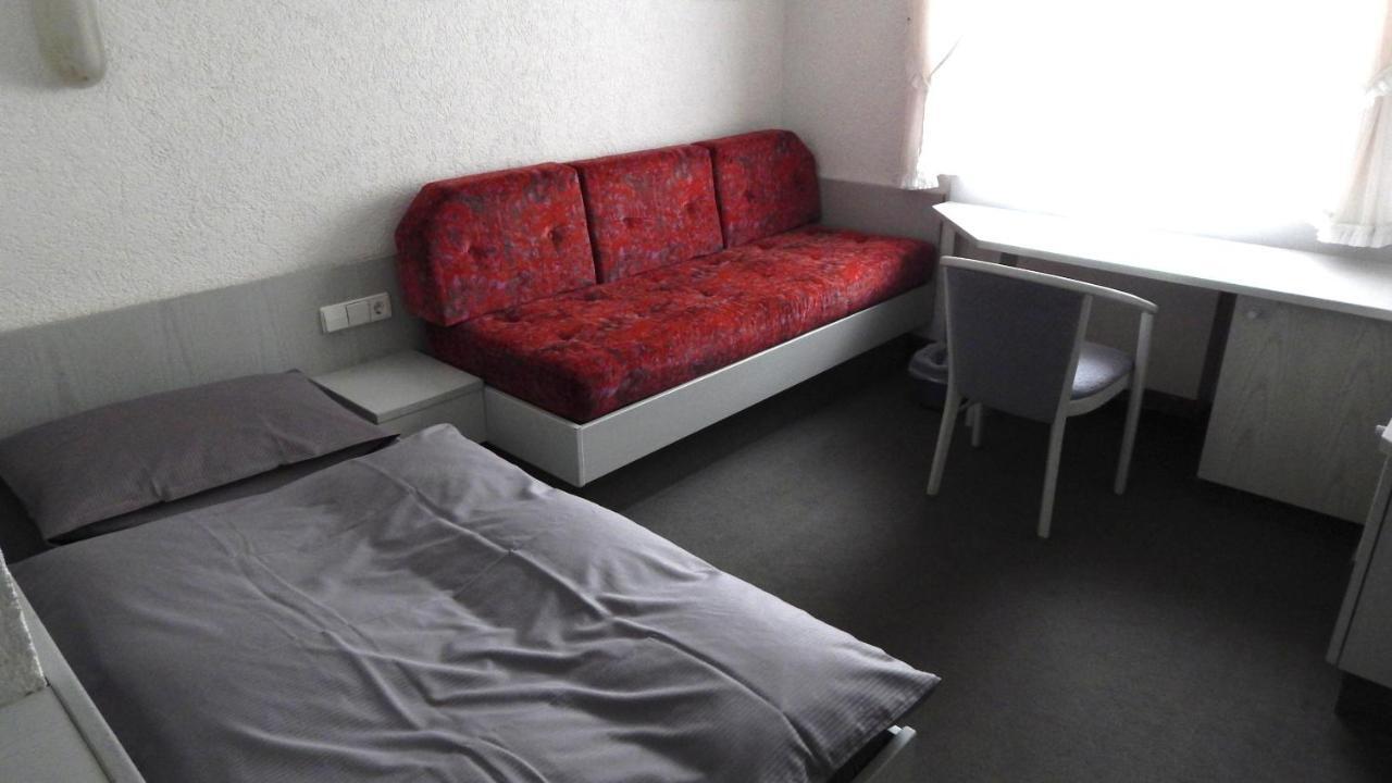 Hotel Carle Deizisau Екстериор снимка